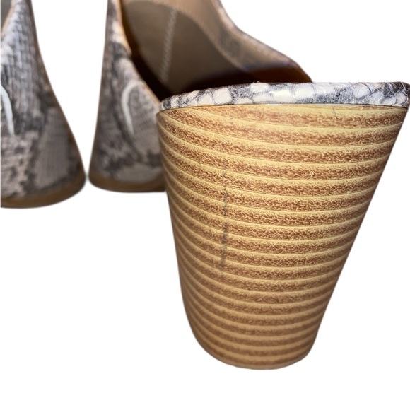 KAARI BLUE “Eliza” Faux Snakeskin Leather 3-1/2” Block Heels Slip On Style Mules - Picture 7 of 8